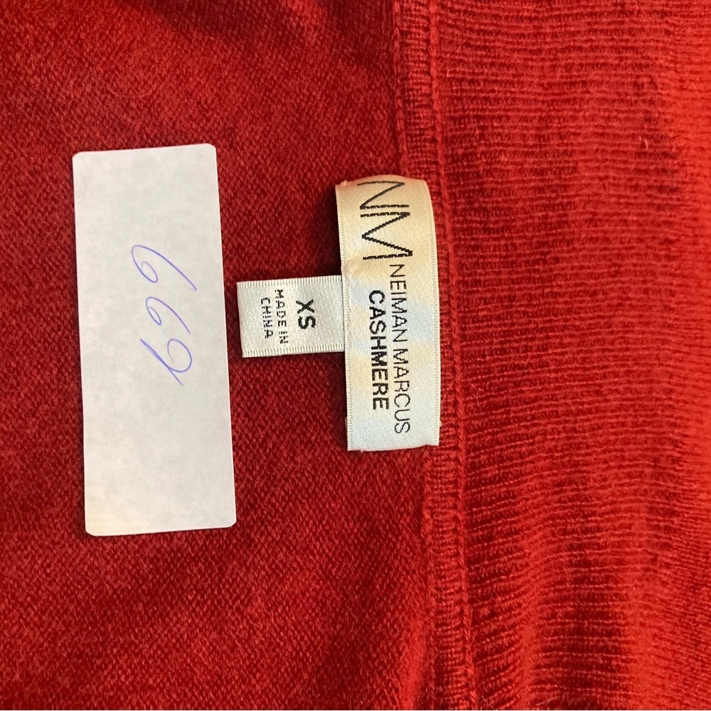 Neiman Marcus 100% Cashmere Ruffle Cardigan Deep Red XS Luxury - Picture 2 of 3
